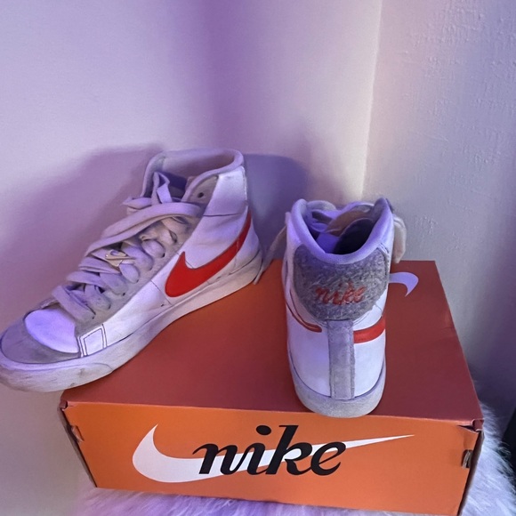 rare neon orange cream and white nike blazers - Picture 3 of 6
